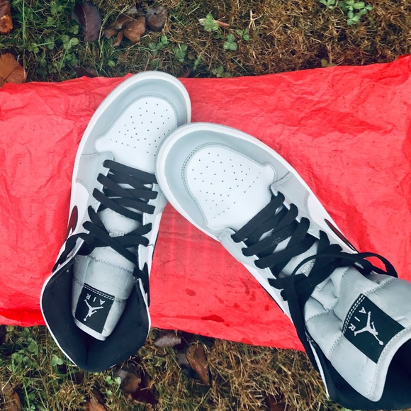 NWOT AIR JORDAN 1 U.S. size 10 Mens 12/18/19- 3/16/20. 554724-09. 01QW29Q8NT312 - Picture 3 of 13